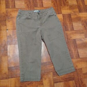 2009 Bandolino Mandie Capri Jeans Light Brown Cuffed Women's Size 10